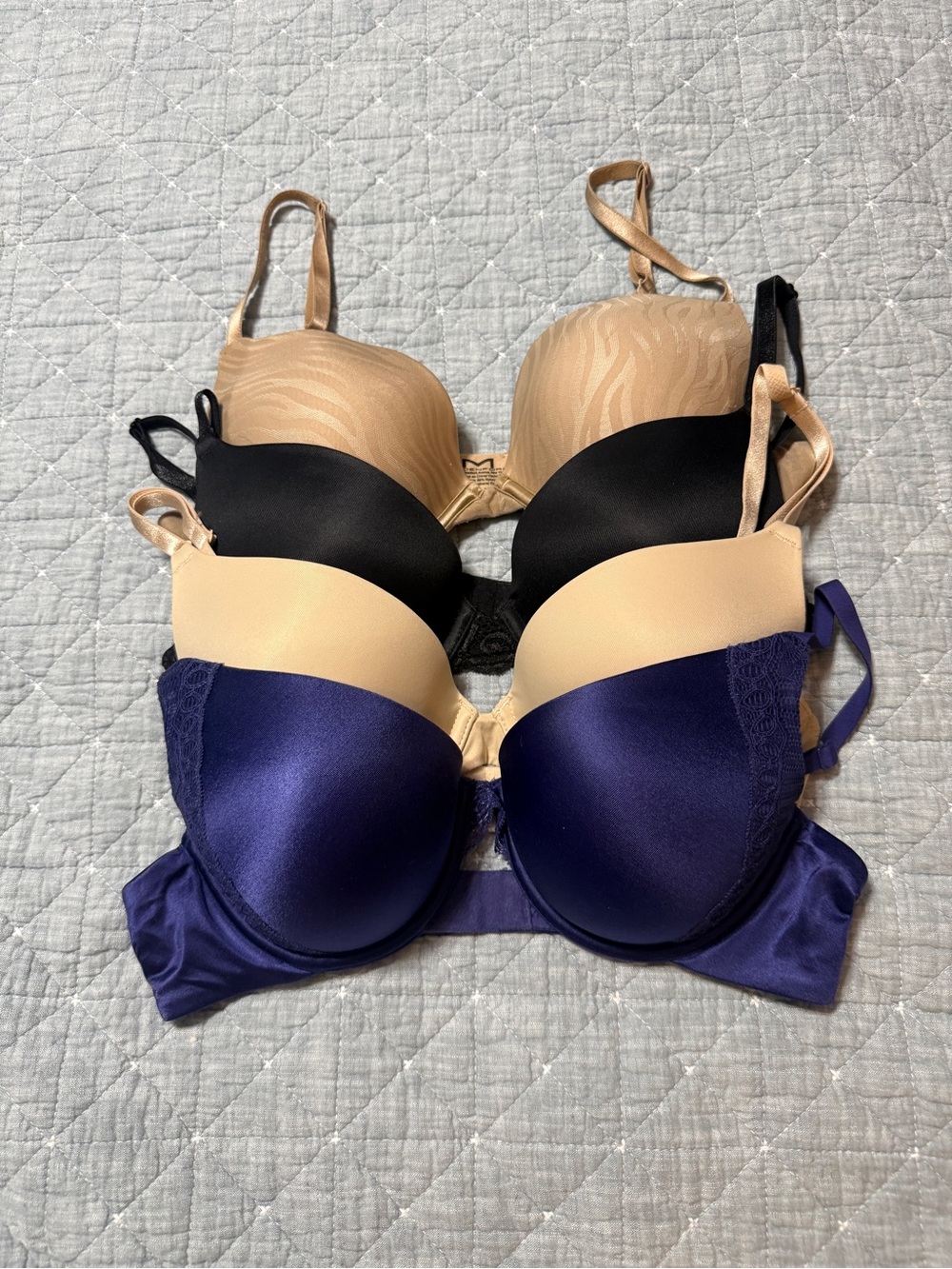 Lot of 4 Maidenform Underwire Push-up Bras Sz 34C Preowned